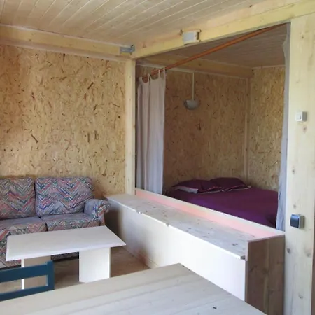 샬레 Sous Les Arbres