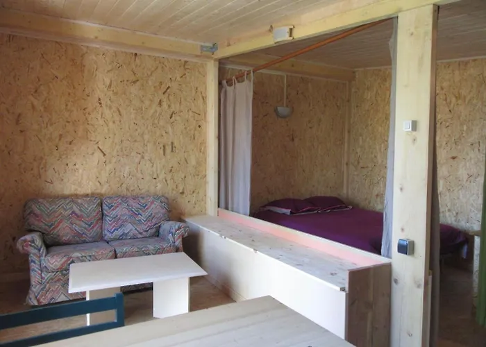 Chalet Sous Les Arbres