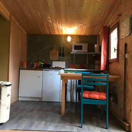 בקתה Sous Les Arbres *